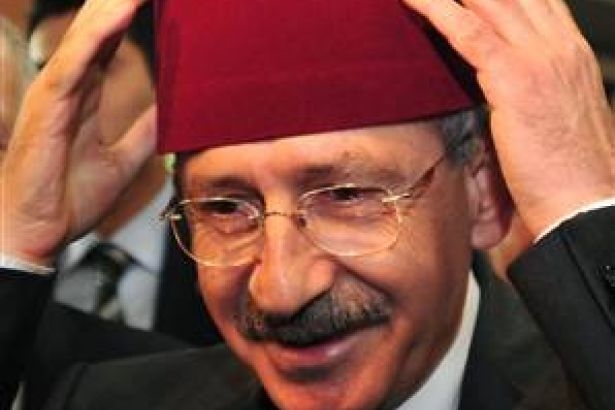 kemal kılıçdaroğlu nun fes takması
