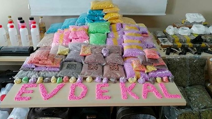 narkotik şubeden evde kal uyarısı