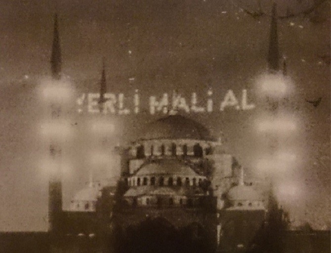 türkiye de camilere asılmış ilginç mahyalar