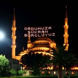 türkiye de camilere asılmış ilginç mahyalar