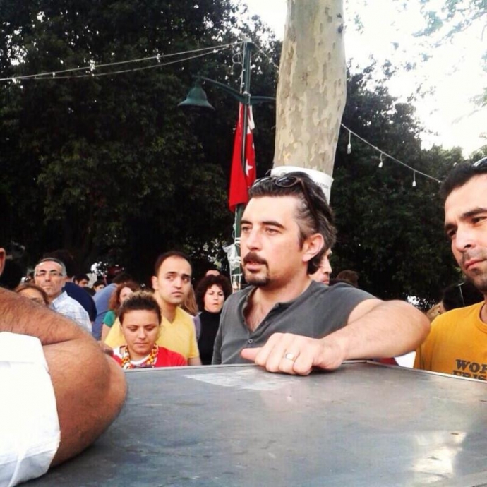ali ihsan varol un eşine yumruk atması