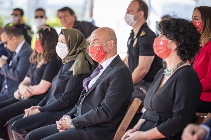 chp nin kullandığı türk bayraklı maske