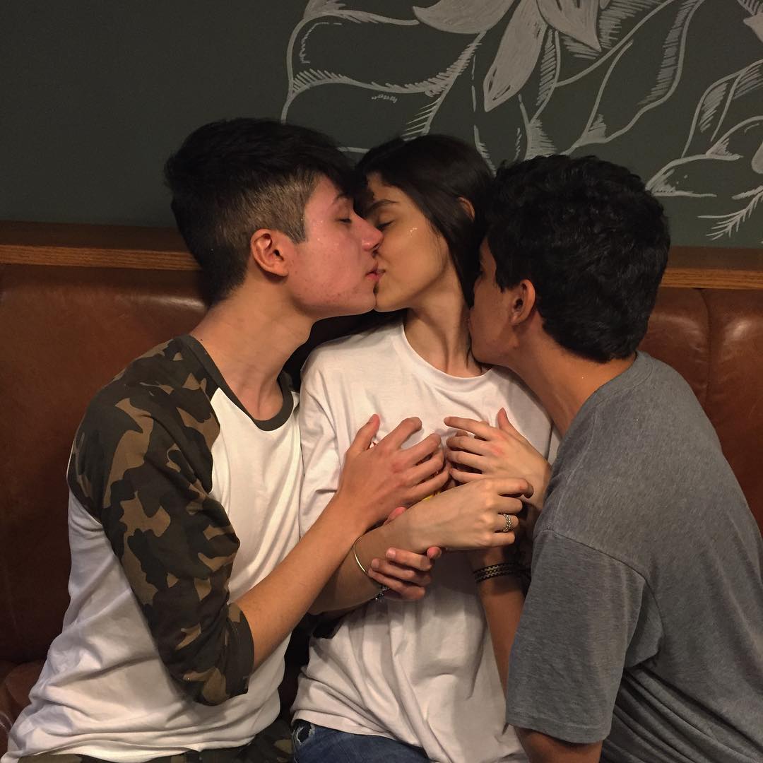корейские гей парни на фото фото 72