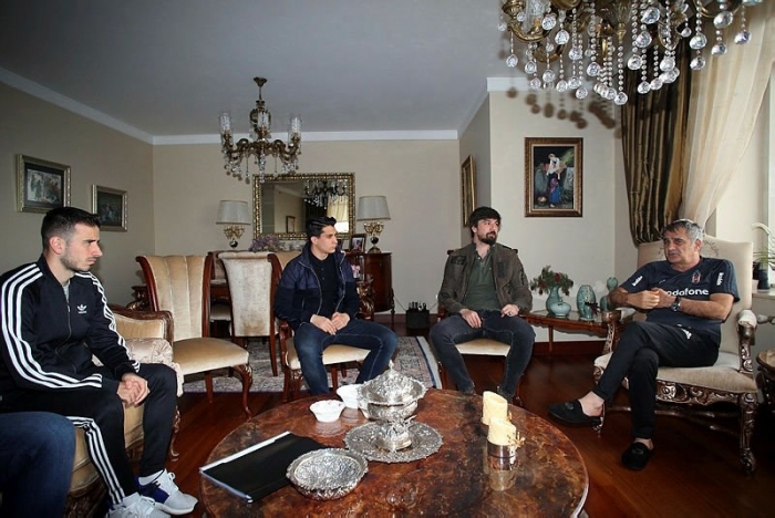 bjk nin şenol güneş in evini fotoşoplaması