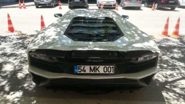 kenan sofuoğlu nun lomborghini ye vergi ödememesi