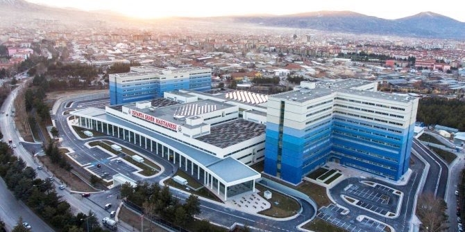aşı yerine şehir hastanelerine yatırım yapmak