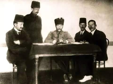 peynir zeytin soğan ve kuru ekmekle ülke kurmak