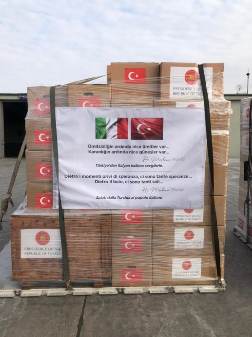 yardım malzemelerine mevlana dan sözler yazılması