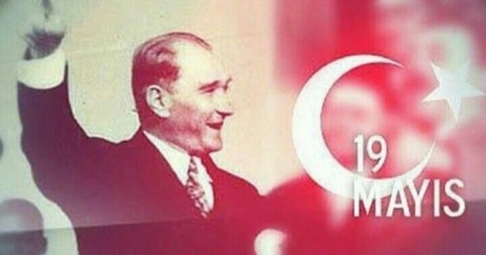 19 Mayıs 1919 Atatürk'ü Anma Gençlik ve Spor Bayramıyla Alakalı Sosyal Medyada Yapılmış 24 Güzel Paylaşım