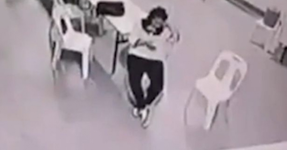 Görünmeyen Bir Varlığın Saldırısına Uğrayan Kadının Korkutucu Görüntüleri