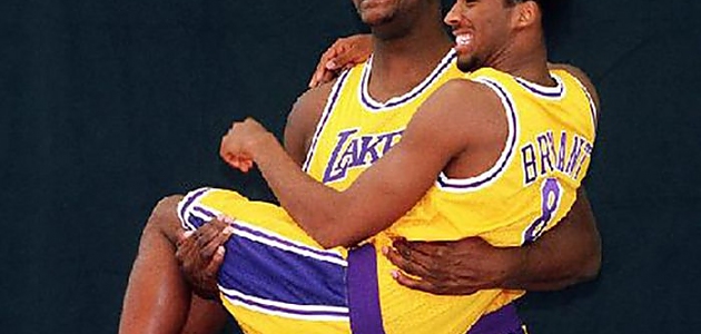 Shaquille O'Neal'ın Harbi Harbi İriyarı Bir Adam Olduğunu Kanıtlayan, Herkesi Kucakladığı 25 Fotoğraf Karesi
