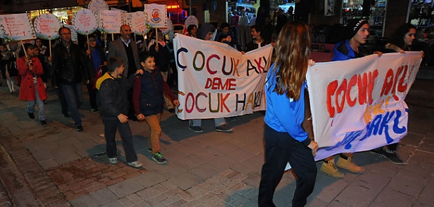 Çocuklar hakları için yürüdü!