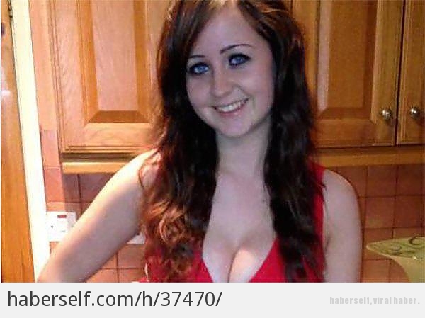 Geçirdiği Kazadan Giydiği Dar Elbise Sayesinde Kurtulan Genç Kızın 3 Fotoğrafı