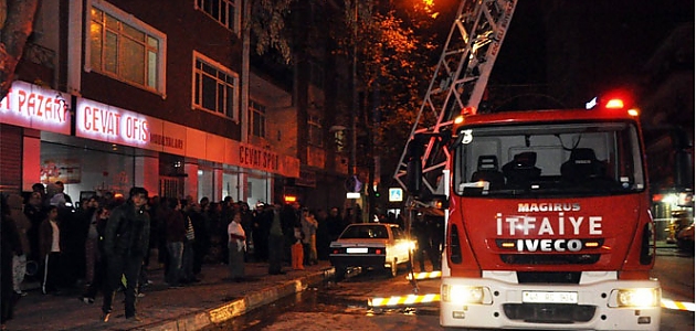 Kocaeli'de ev yangını!
