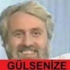 sürekli espiri yapıp milletin gözüne bakan kişi / #1111033