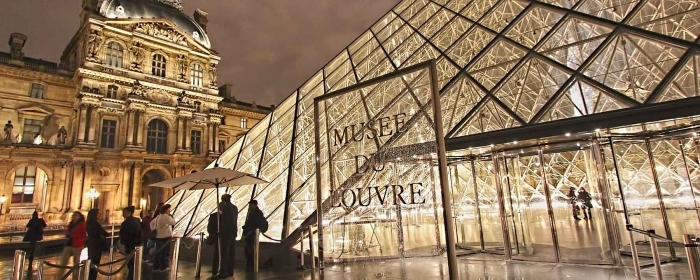 louvre müzesi