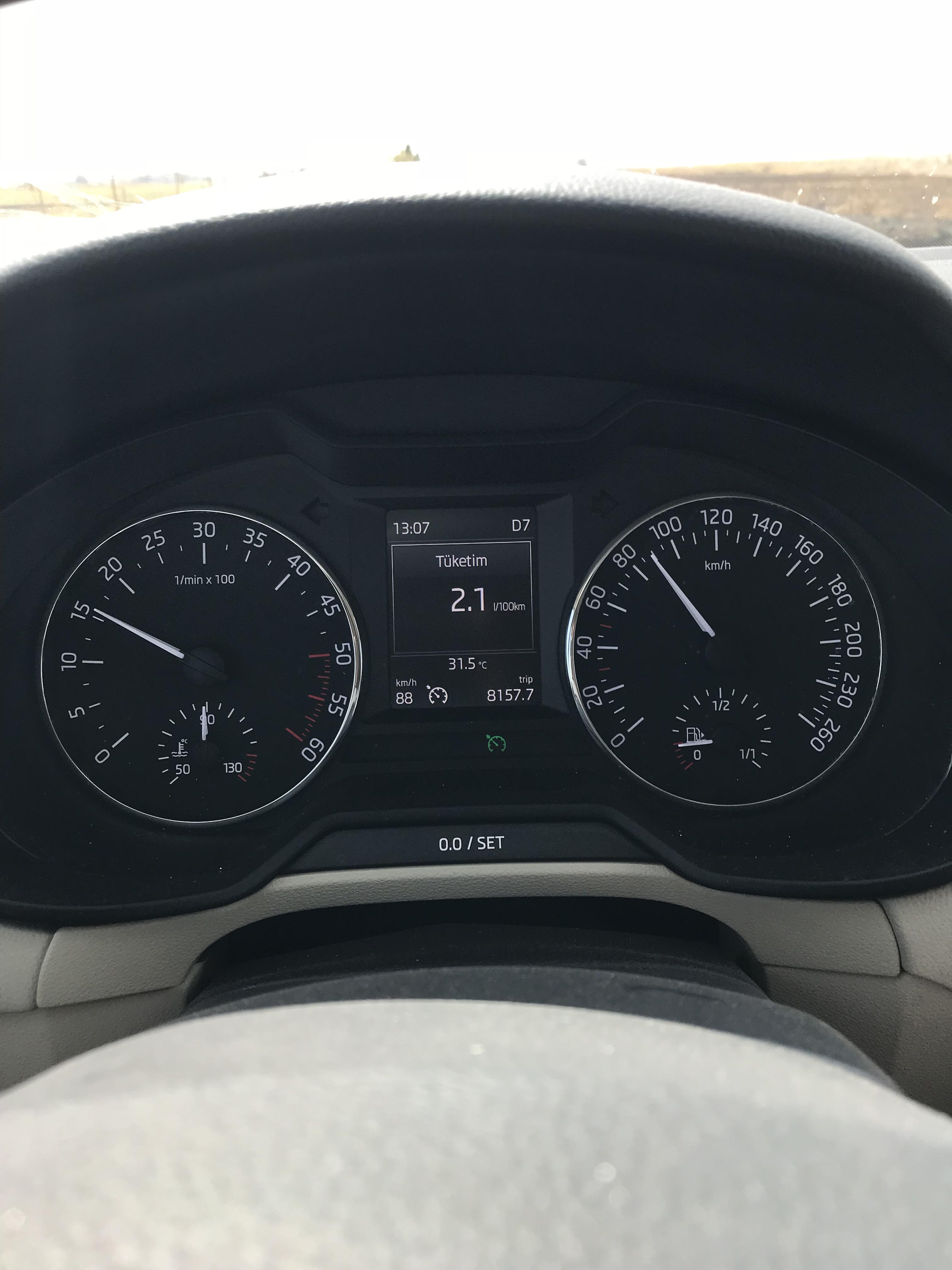 Çeşitli araçlar için 100 kmde benzin tüketimi nedir Çeşitli araçlar için 100 kmde benzin tüketimi nedir