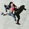 çorapsız spor ayakkabı giymek / #1316386