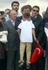 abberline ı kulaklarından tutup havaya kaldırmak / #2363115