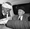 şapka kanununa uymayan amcaya yapılan işkence / #1422616