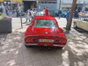 kırmızı araba