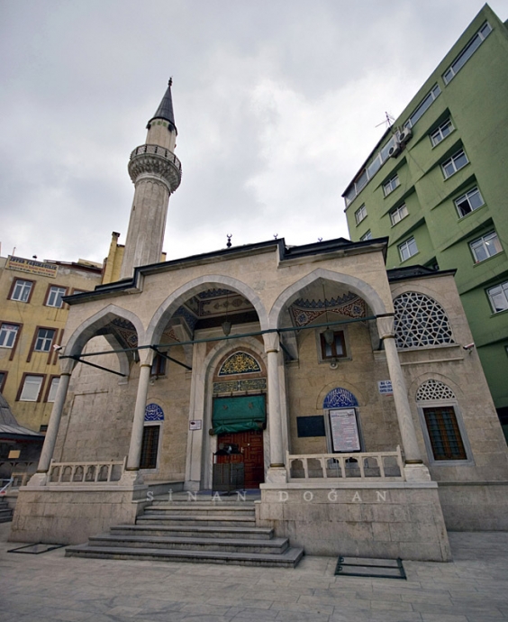 menderes döneminde pavyon yapılan camii