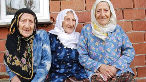 uluslararası turizm fuarında tanıtılan türk kadını