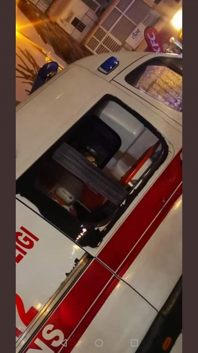 112 acil servis ambulansına saldırı