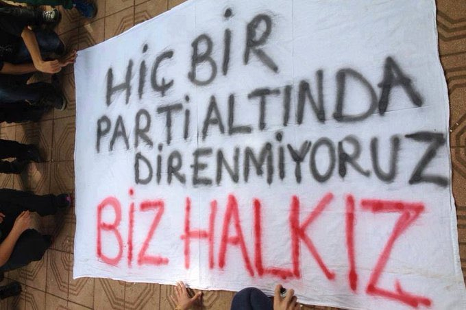 bir siyasi için sokağa çıkmak