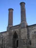 çifte minareli medreseye pimaş boru döşemek