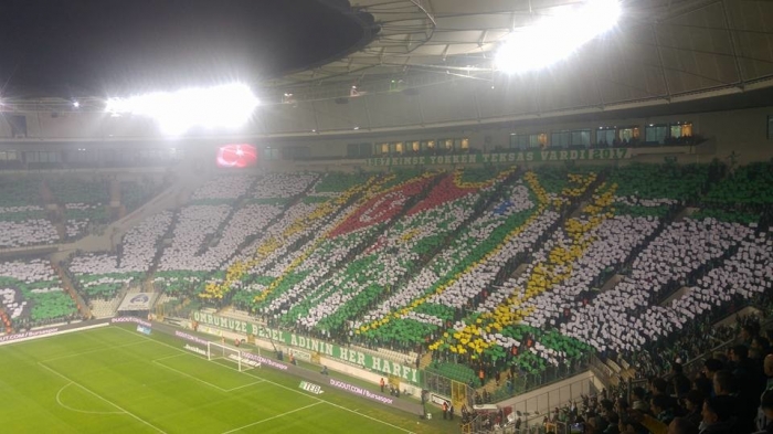 bursaspor taraftarının yaptığı koreografi