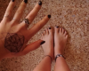 sözlük kızlarının ayakları