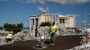 2500 yıllık akropolis e beton dökmek