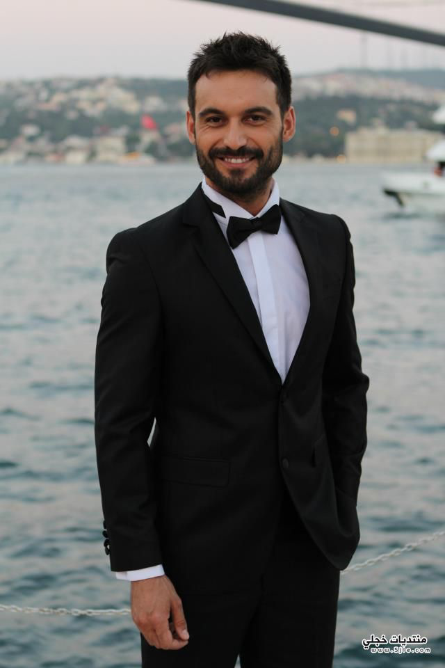 Эрсан дуру актер. Ali Duru турецкий актёр.