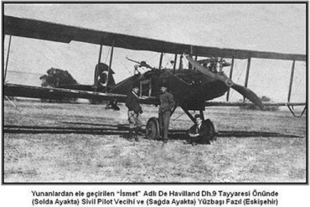 muğla kent meydanındaki ismet tayyaresi