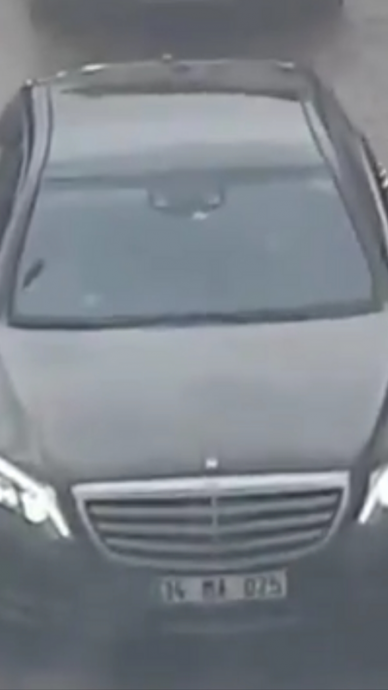 menzil şeyhinin ma plakalı mercedesi