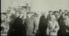atatürk ün elini öpmeye çalışan başörtülü kadın / #1303207