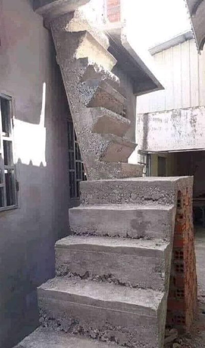 ağır ağır çıkacaksın bu merdivenlerden