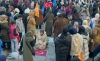 türk bayrağını yere serip namaz kılan kadın / #2351141