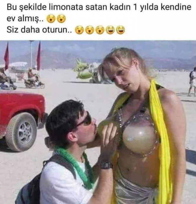 memesiyle övünen kız