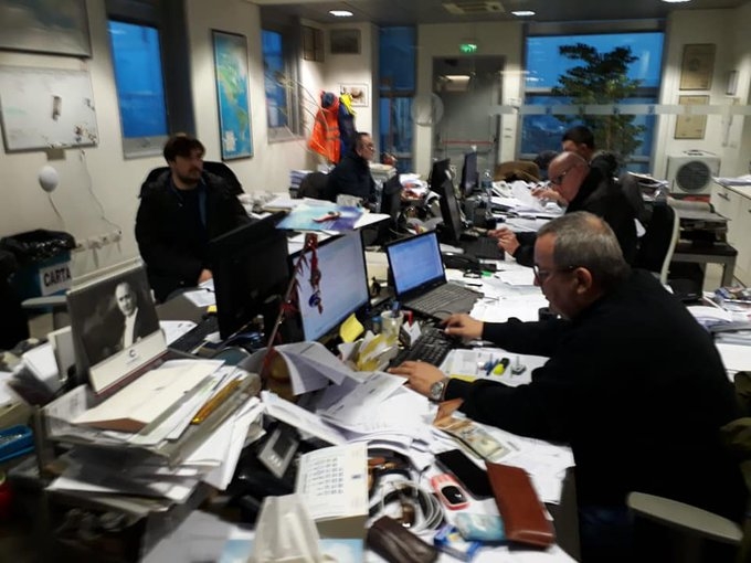 italya da bir ofis ve abd de bir restoran
