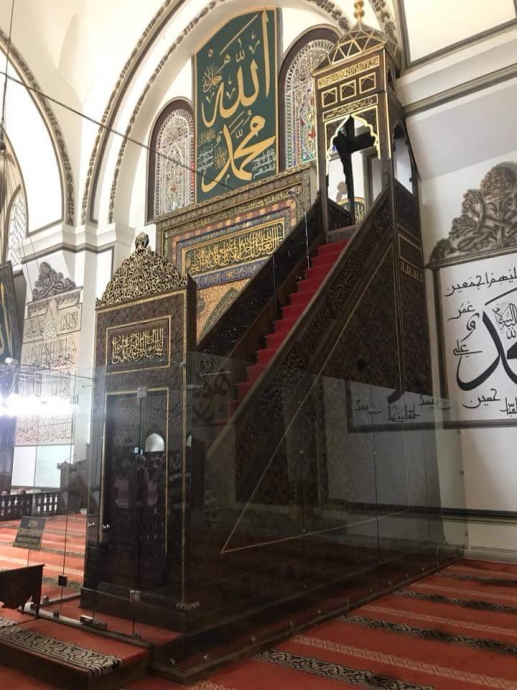 bursa ulucamii minberine sıkılan ağaç vidaları