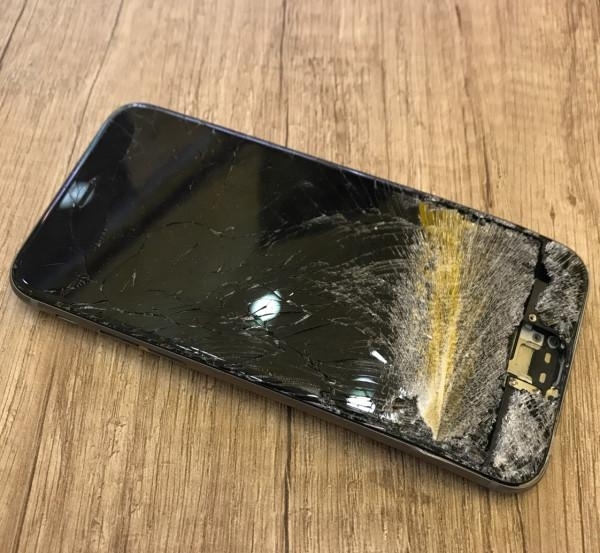 iphone kırıp abd yi protesto edenler sıralı liste