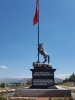 kazakistan daki dünyanın en büyük bozkurt heykeli