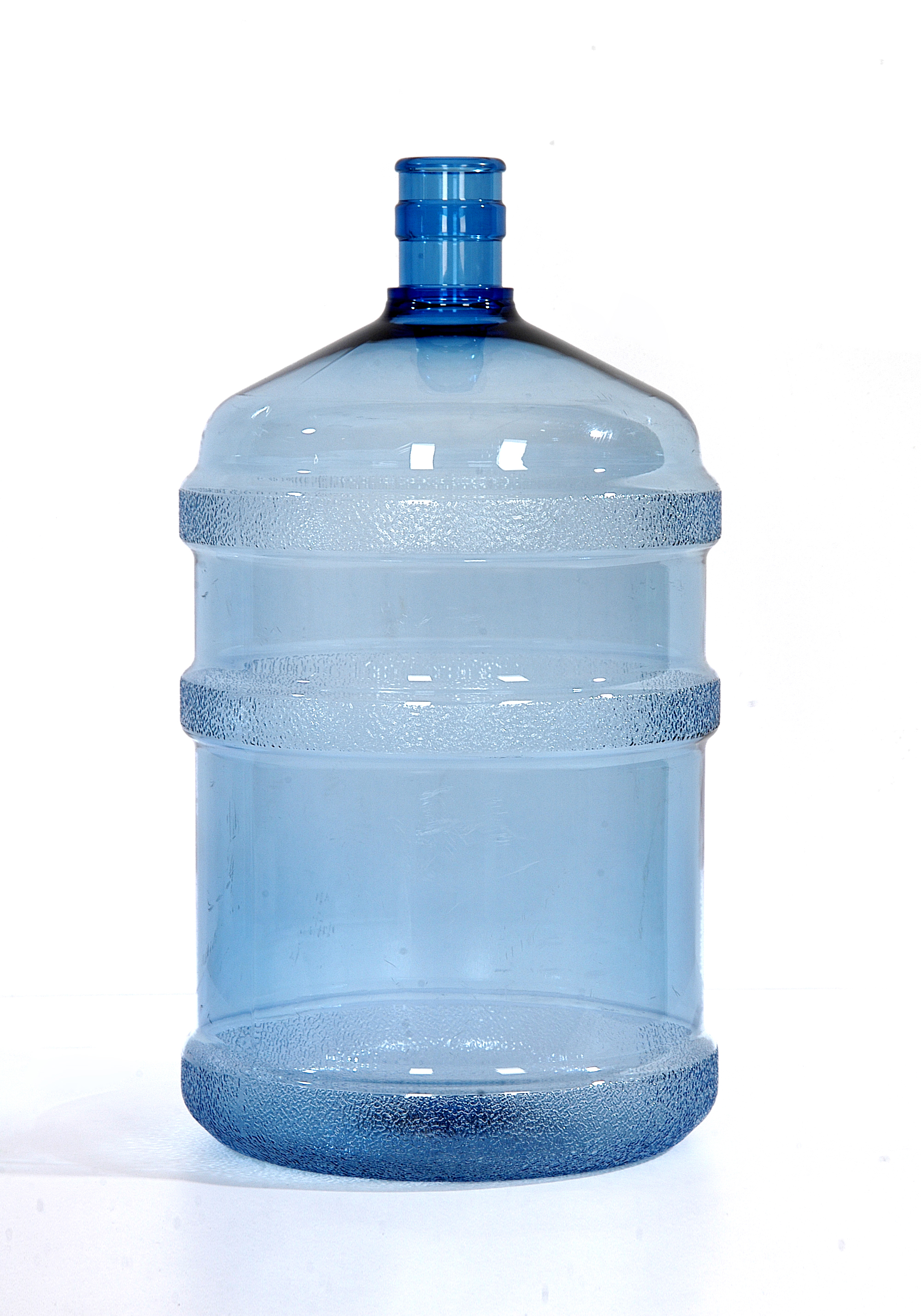 Пустые бутыли для воды 19 литров. Бутыль поликарбонатная 18,9 л. Бутыль 19л одноразовая. Бутыль 19 л ПЭТ. Damacana.