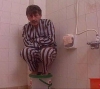evde bedeninin 4de 3ü yenmiş hamam böceği bulmak / #2363763
