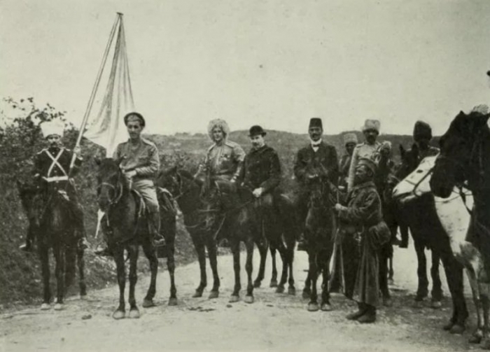 rus ordusunu coşkuyla karşılayan trabzonlular
