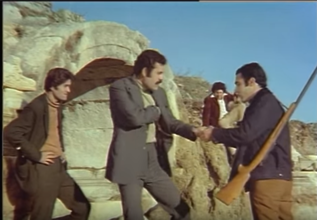 kader bağlayınca filmindeki vandalizm