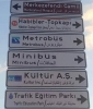 istanbulda belediyenin tabelalara arapça eklemesi / #1117609
