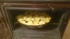 sobanın kuzinesinde patates pişirmek / #1784072
